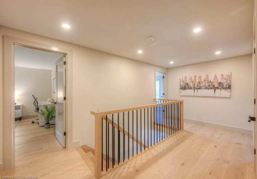 17 Post Horn Place