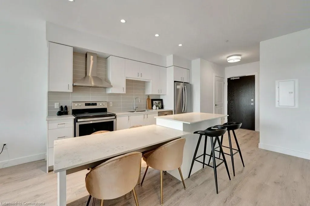 15 Glebe Street, #1511