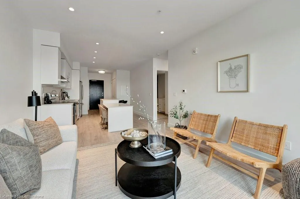 15 Glebe Street, #1511