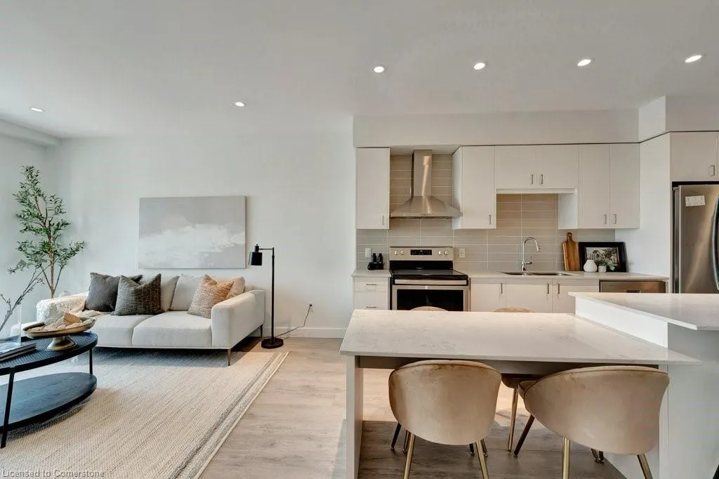 15 Glebe Street, #1511