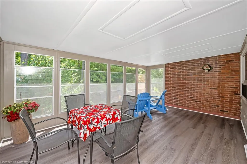 85 Robinhood Drive