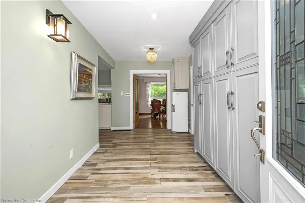 85 Robinhood Drive