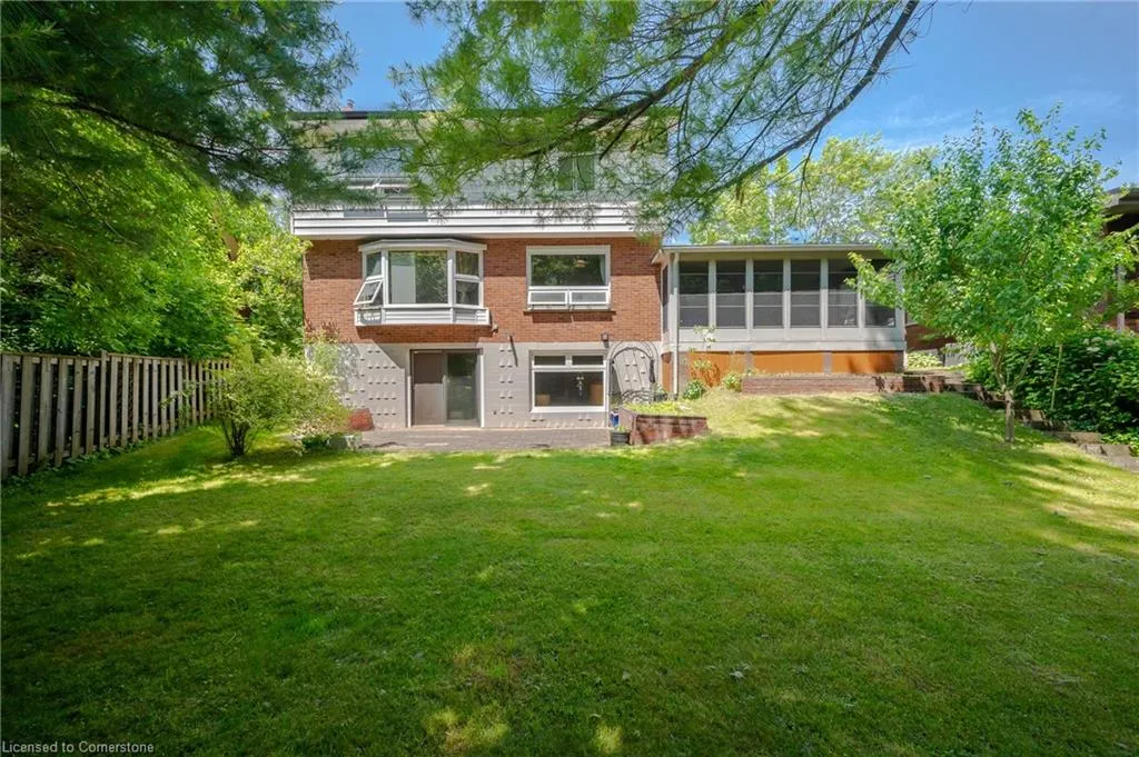 85 Robinhood Drive