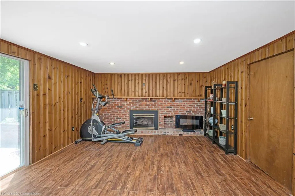 85 Robinhood Drive