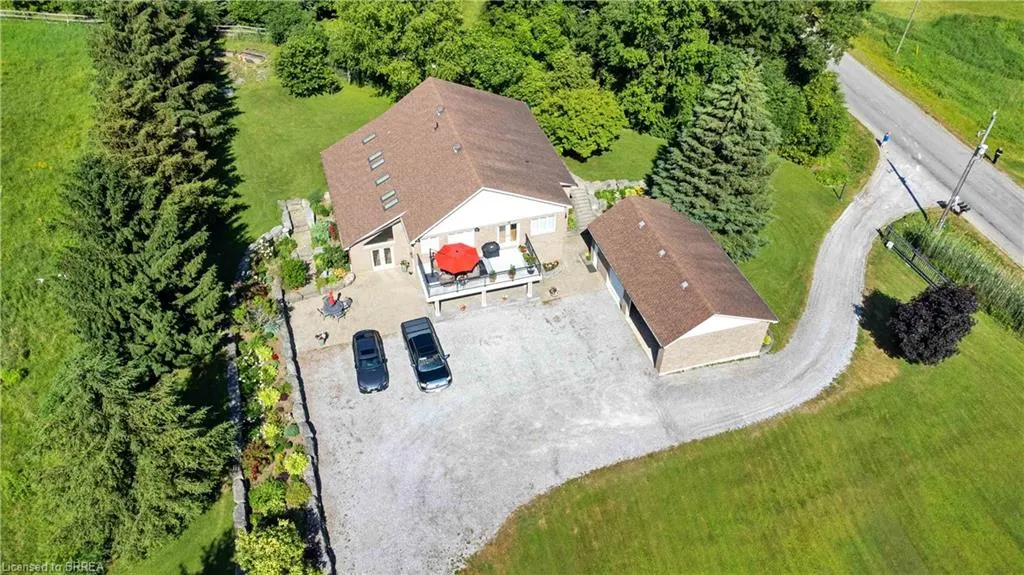 221 Old Onondaga Road E