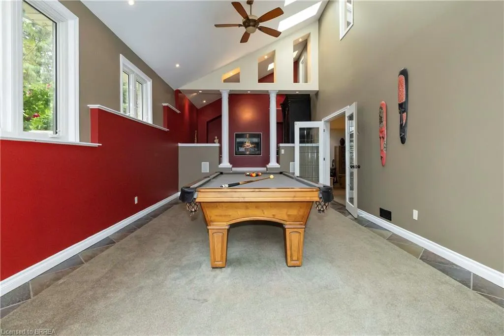 221 Old Onondaga Road E