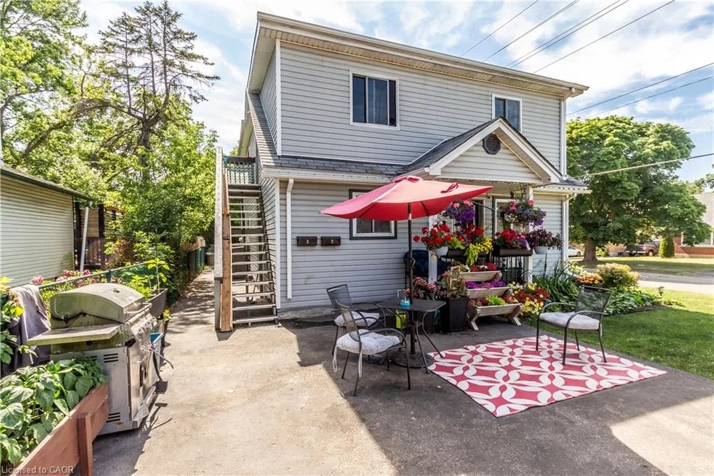 104 Oakwood Avenue