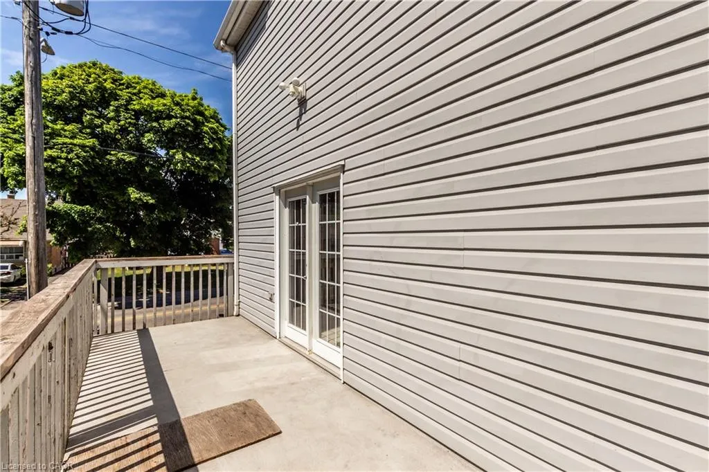 104 Oakwood Avenue