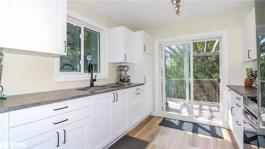 1 Mariposa Drive