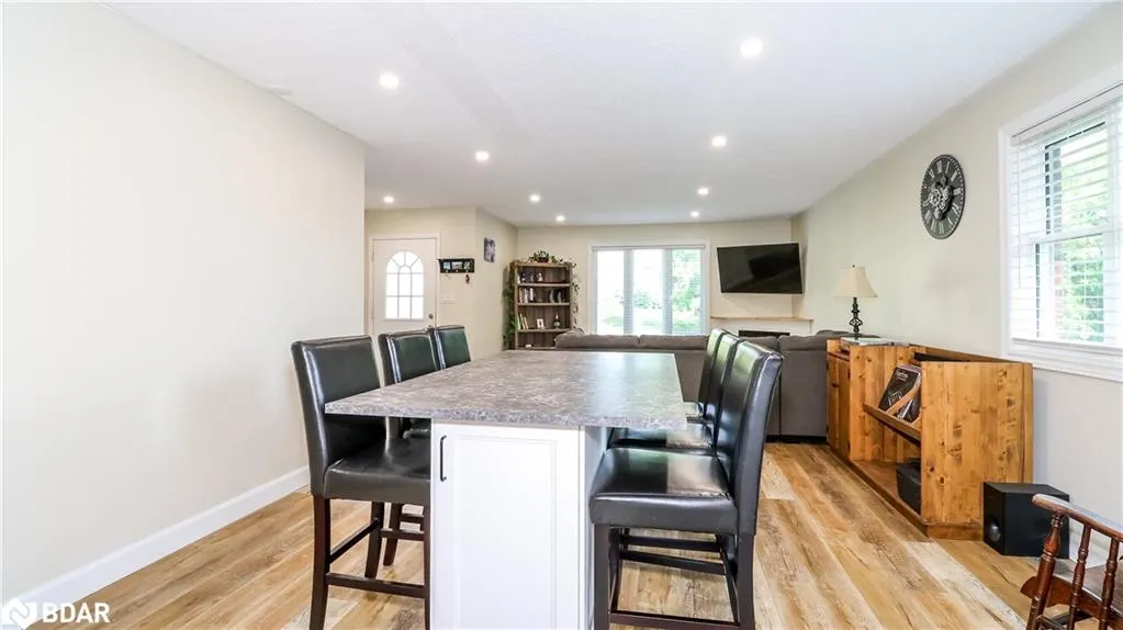 1 Mariposa Drive