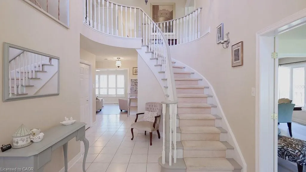542 Hambling Court