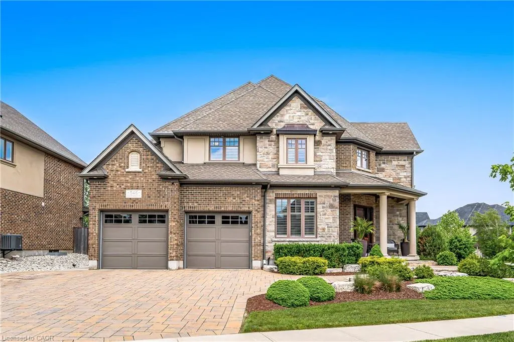 546 Manor Ridge Crescent