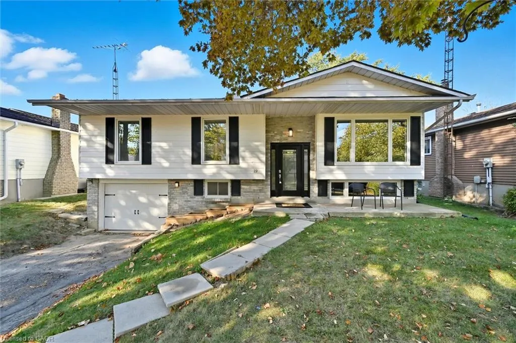 19 Aaron Drive