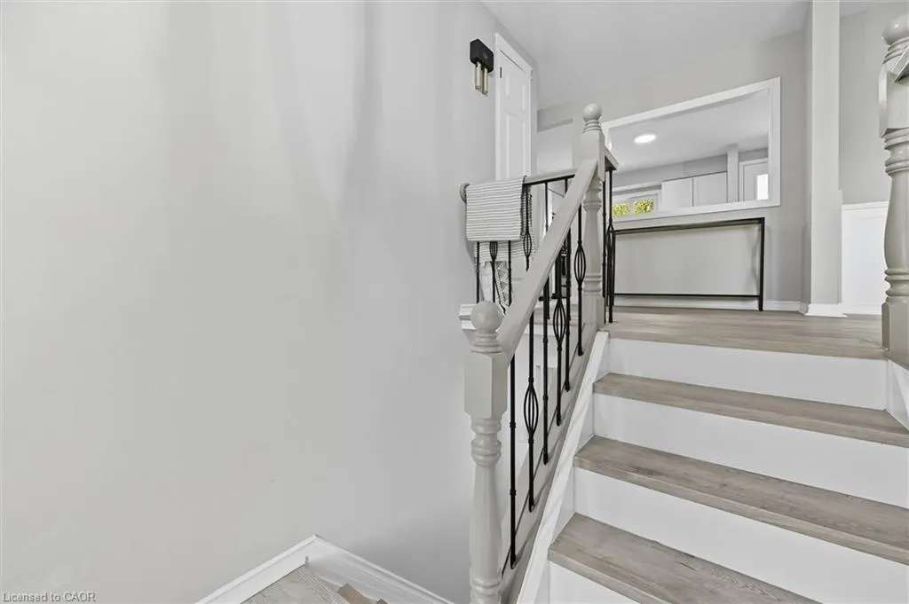 19 Aaron Drive