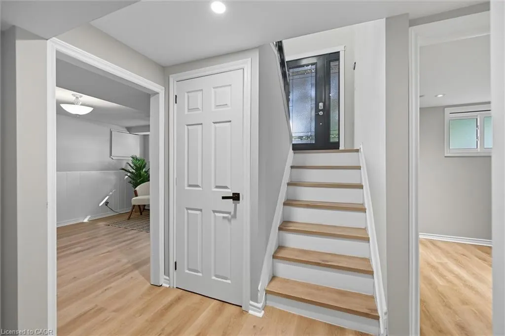 19 Aaron Drive