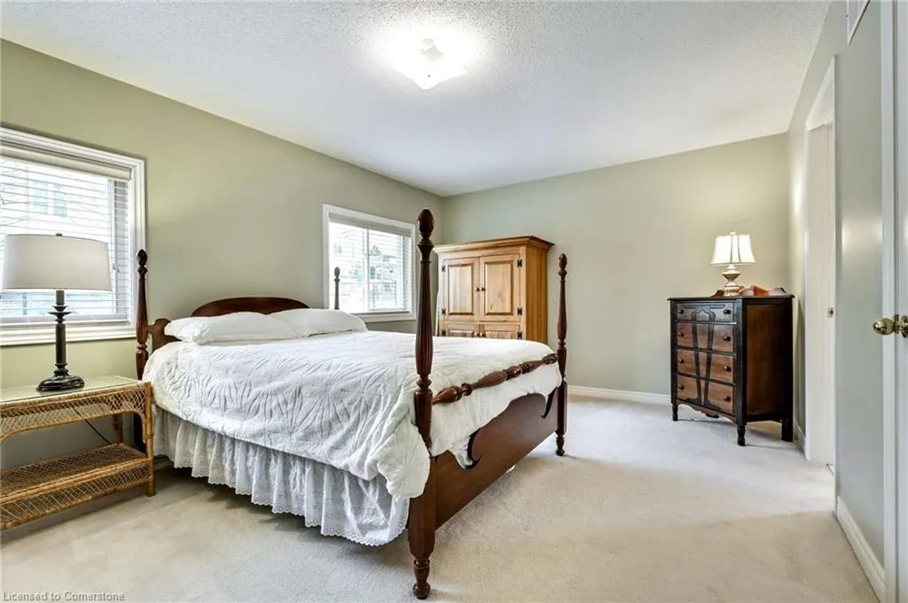 43 Woodlawn Court