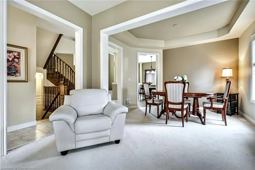 43 Woodlawn Court