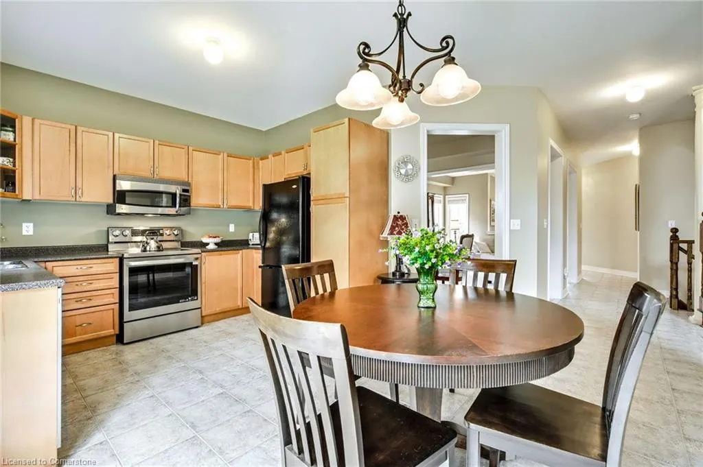 43 Woodlawn Court