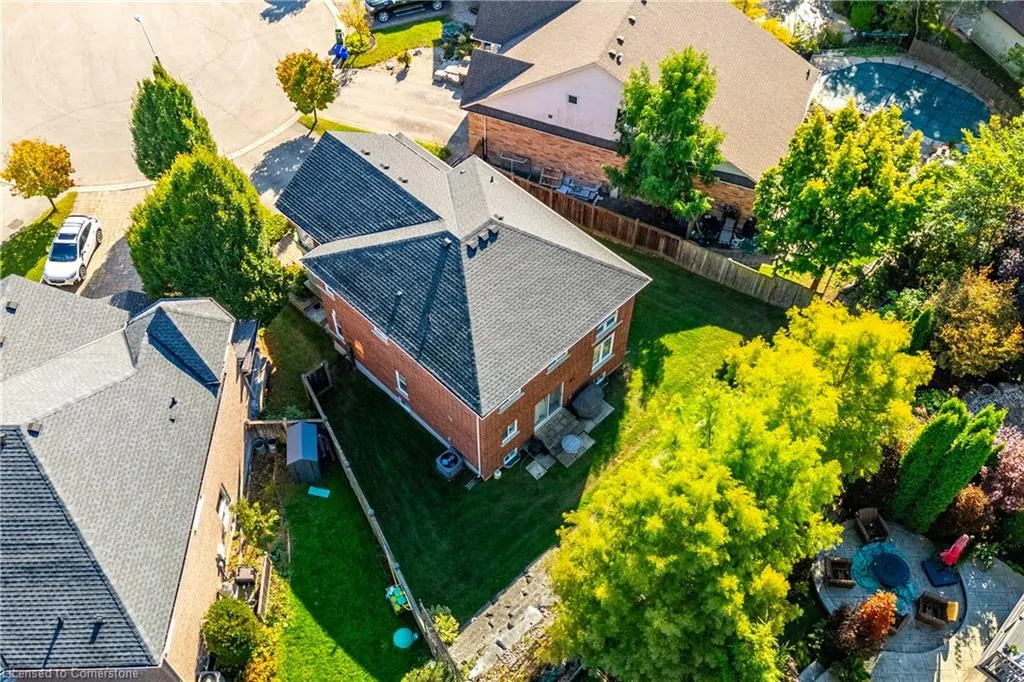 43 Woodlawn Court