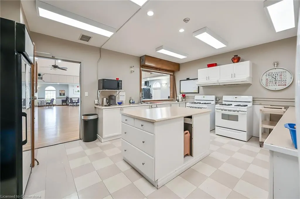 43 Twentyplace Boulevard