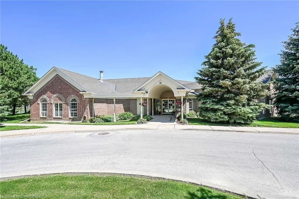 43 Twentyplace Boulevard