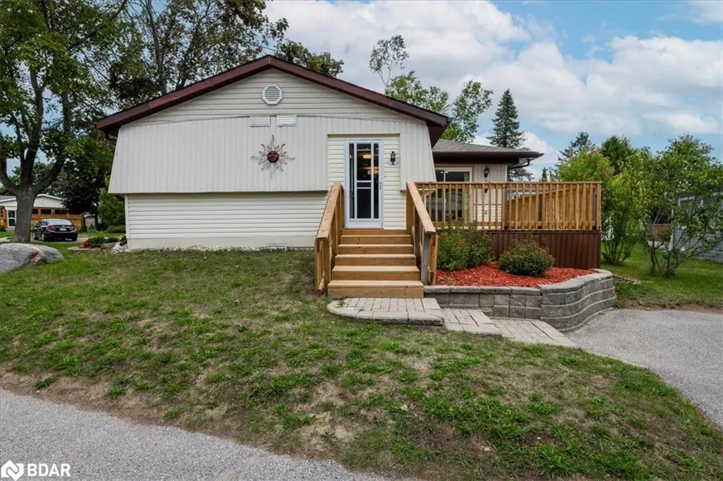 25 Hawthorne Drive