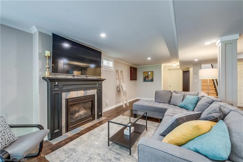 16 Sweetman Drive