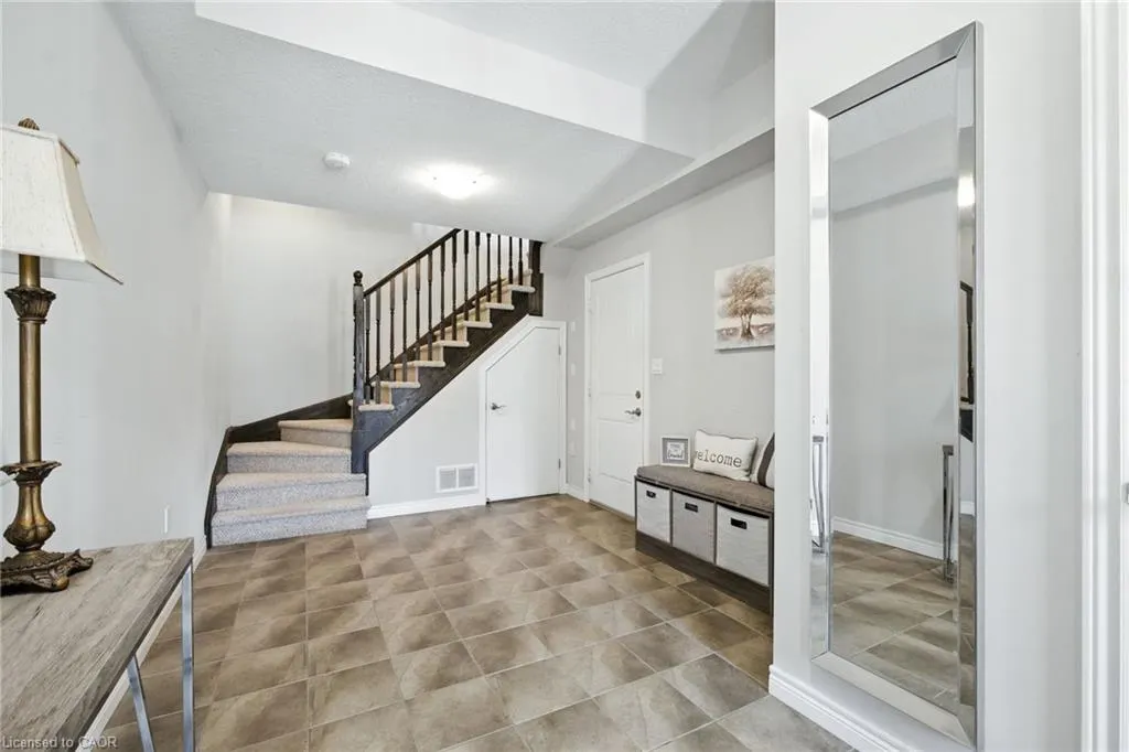 3 Bloom Crescent