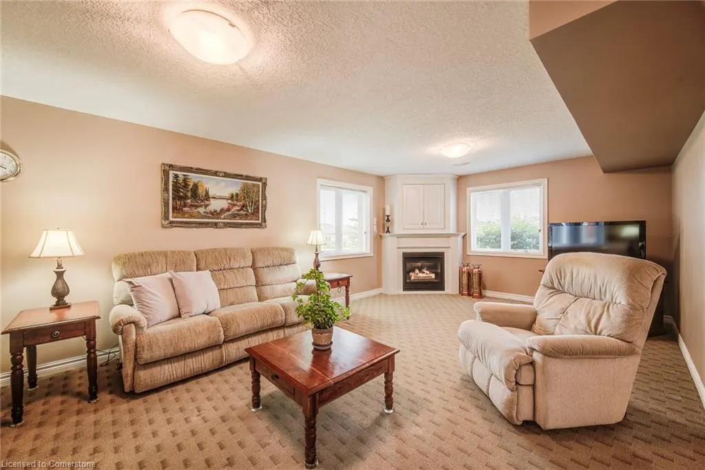 116 Stonecroft Way
