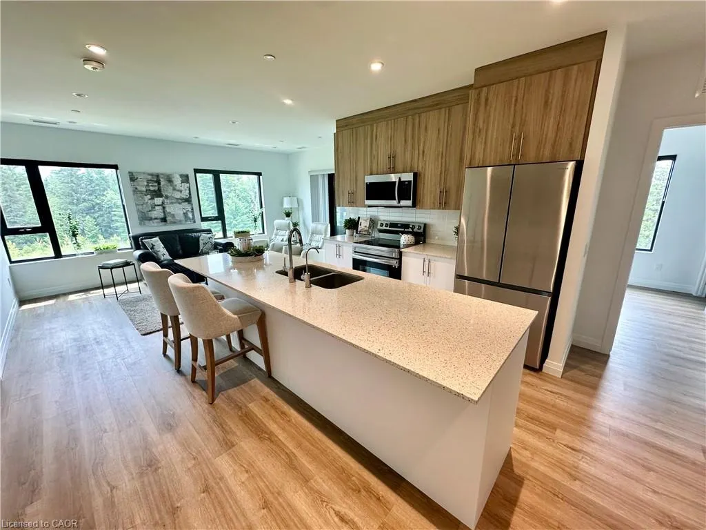 525 New Dundee Road, #401