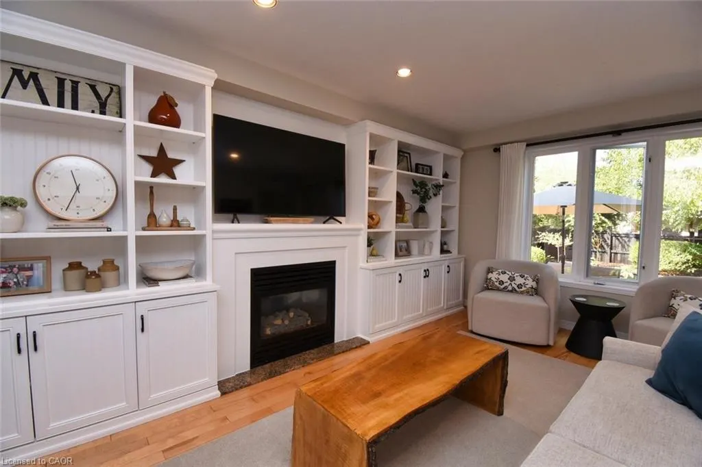 35 Eringate Drive