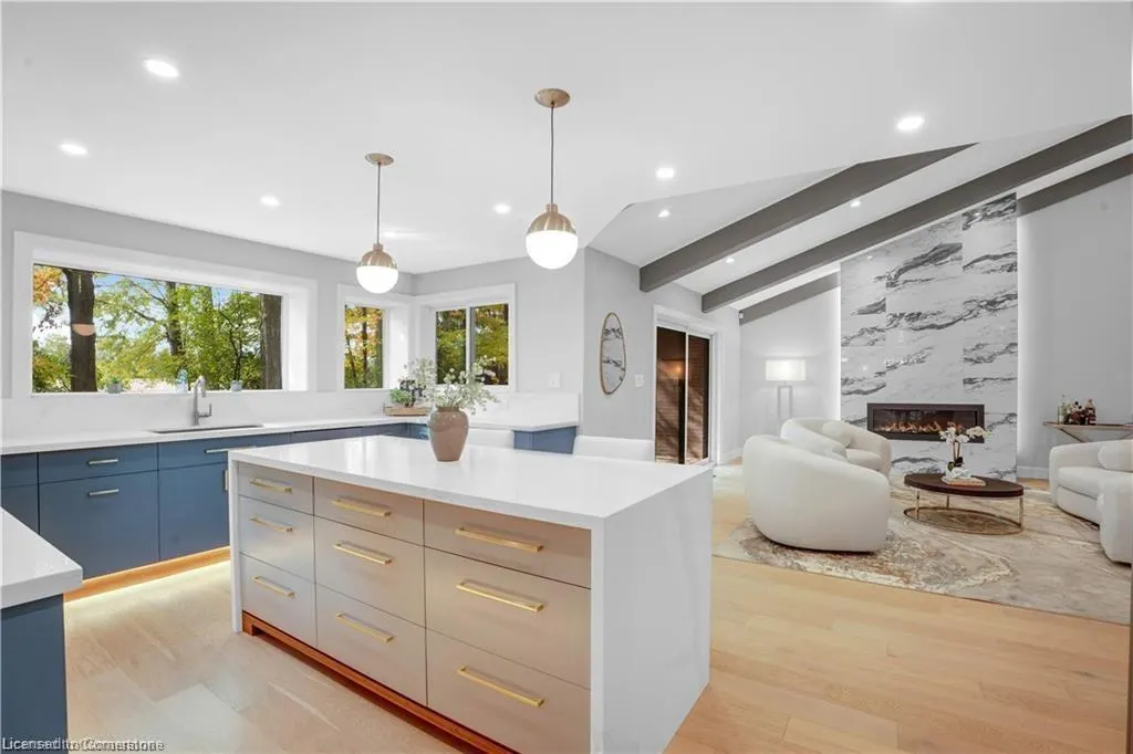 239 Corrie Crescent