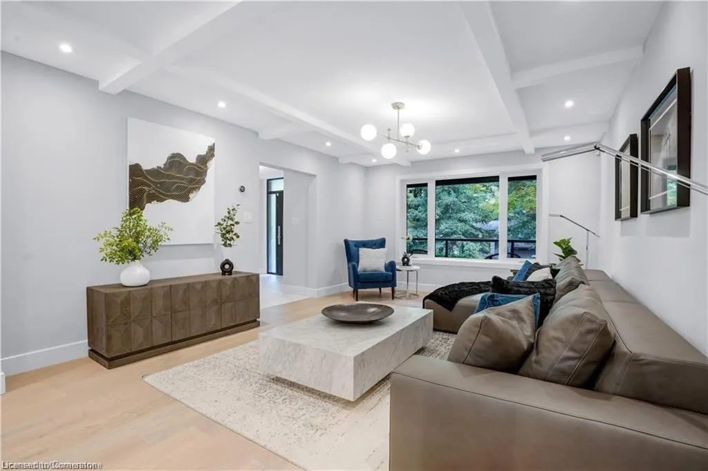 239 Corrie Crescent