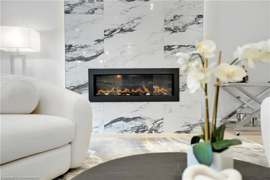 239 Corrie Crescent