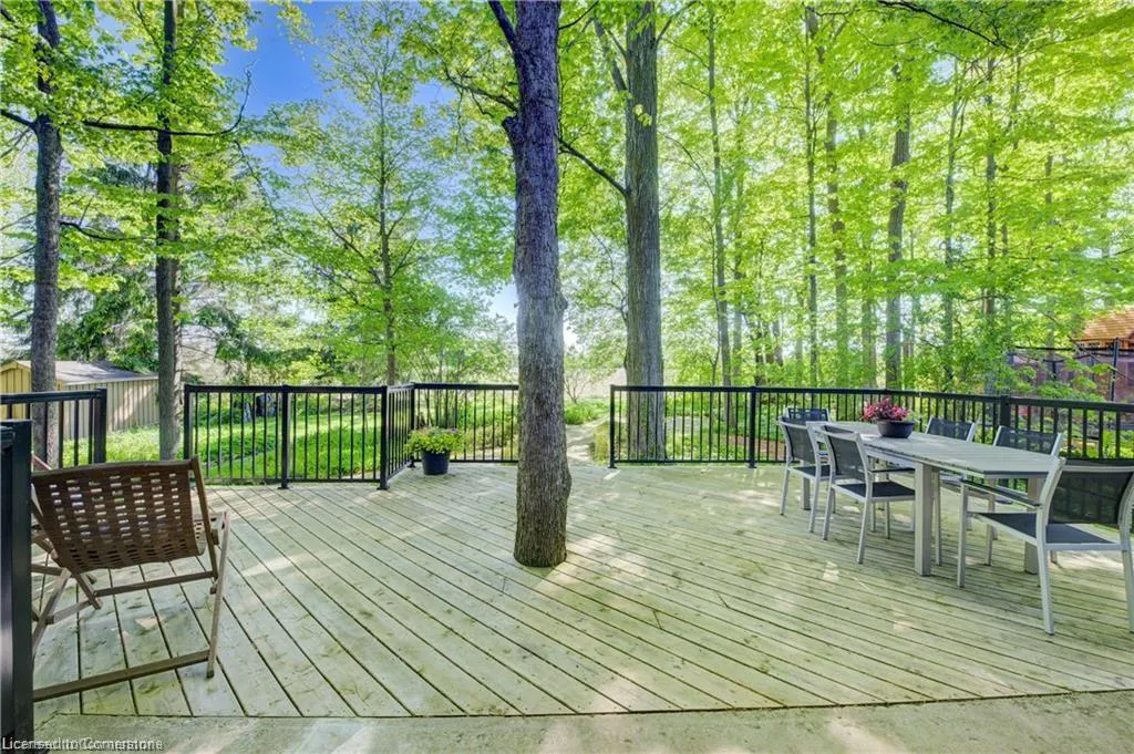 239 Corrie Crescent