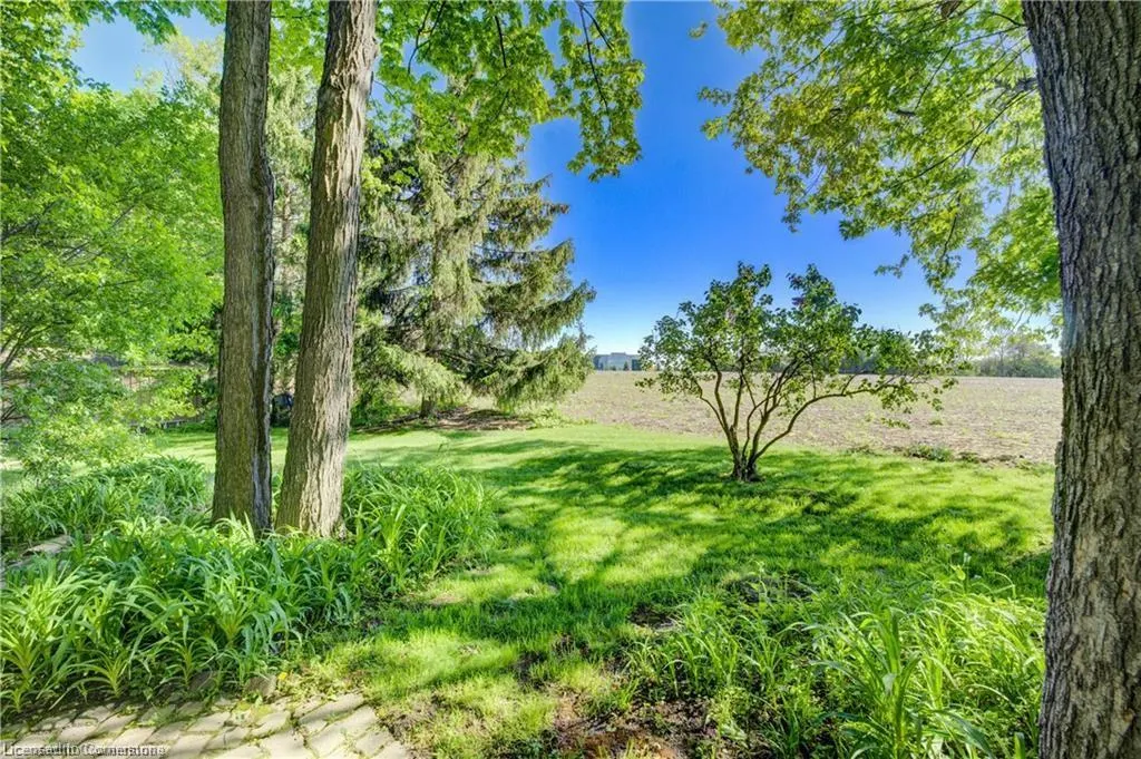 239 Corrie Crescent