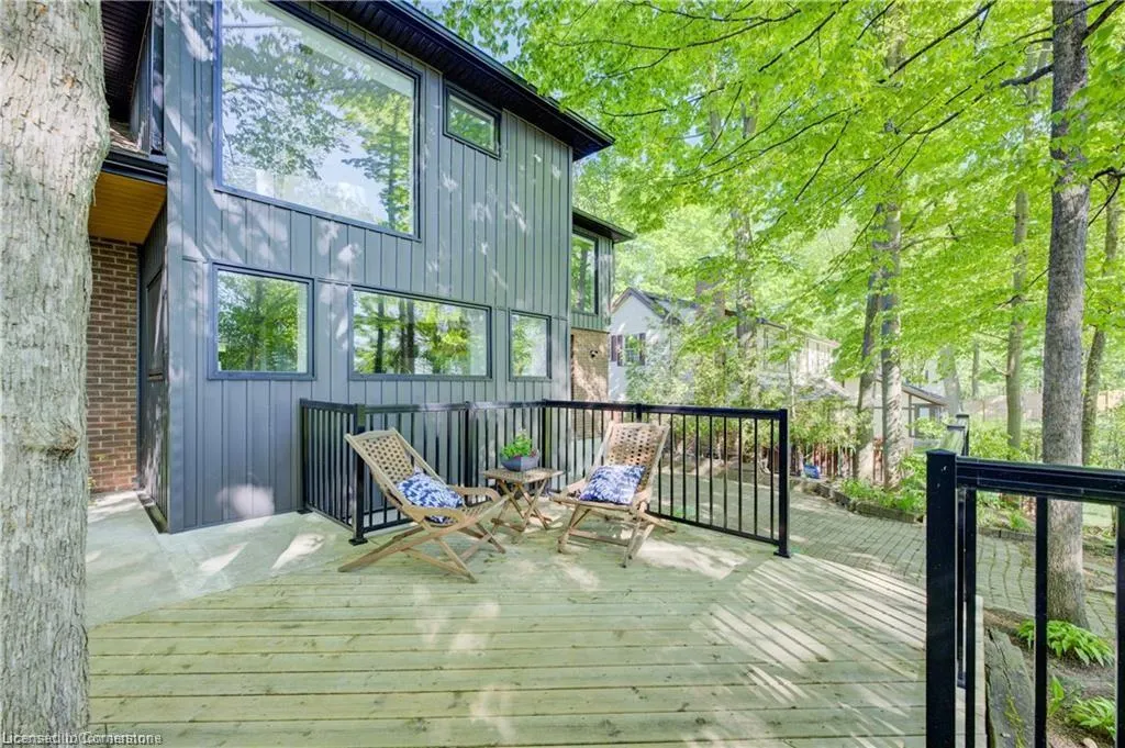 239 Corrie Crescent