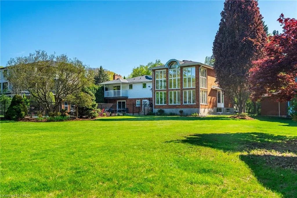 887 Montgomery Drive