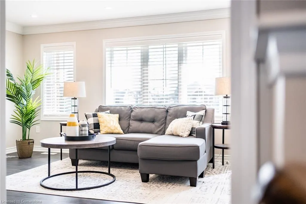 230 Avonsyde Boulevard, #15