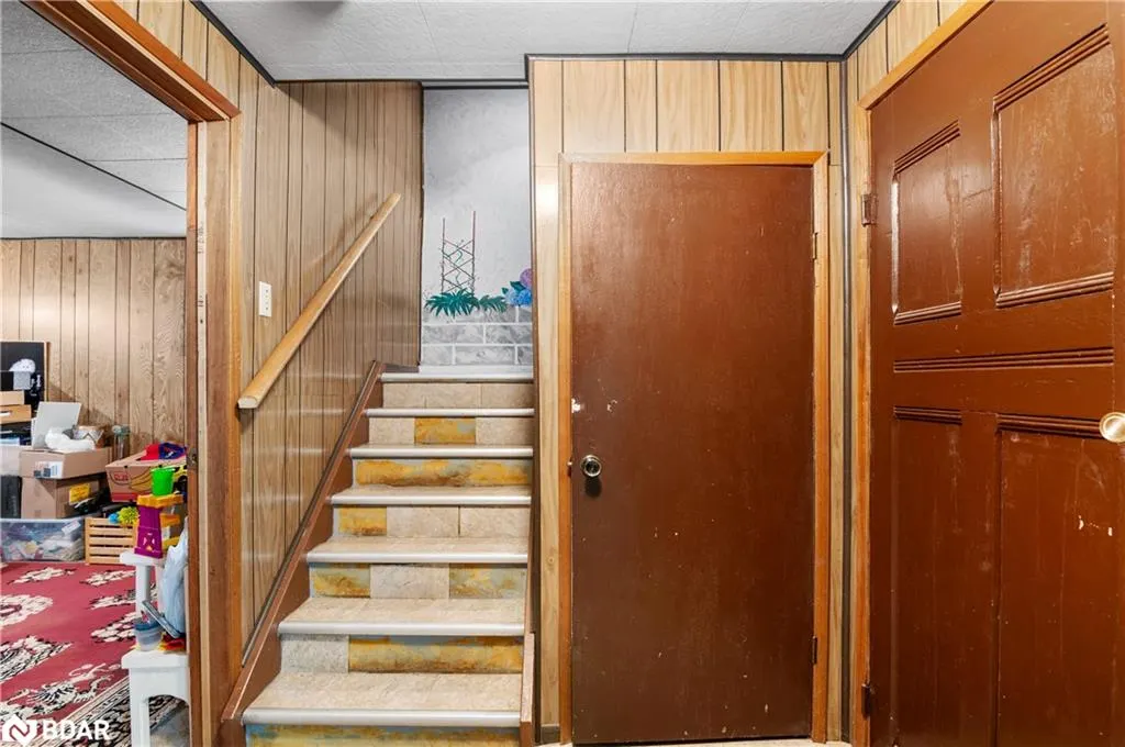 6058 Starfield Crescent
