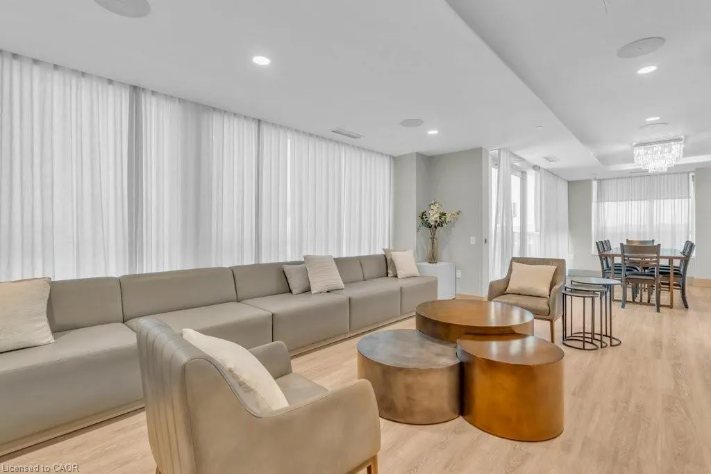 1050 Main Street E, #1004