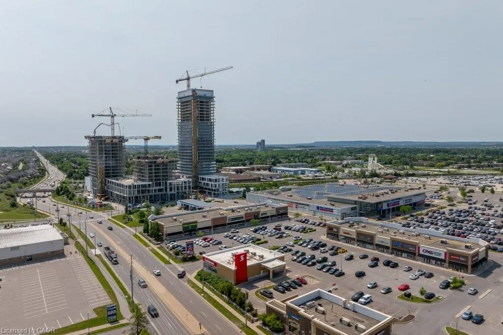 1050 Main Street E, #1004