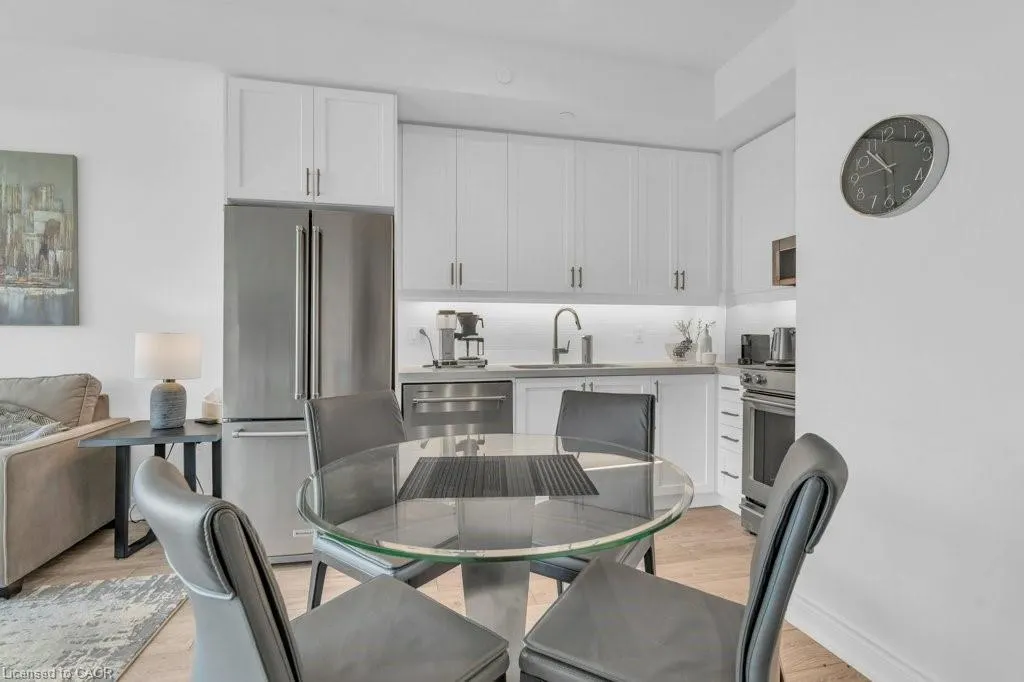 1050 Main Street E, #1004