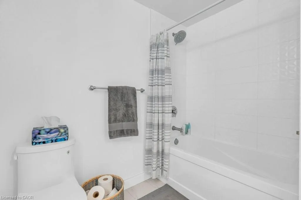 1050 Main Street E, #1004