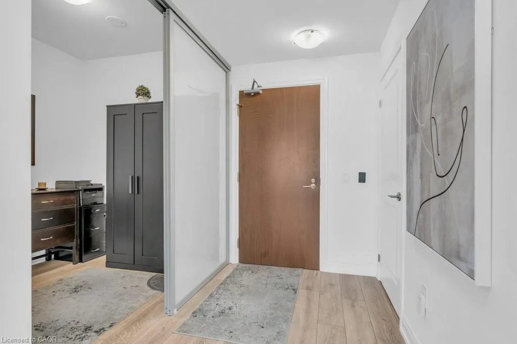 1050 Main Street E, #1004