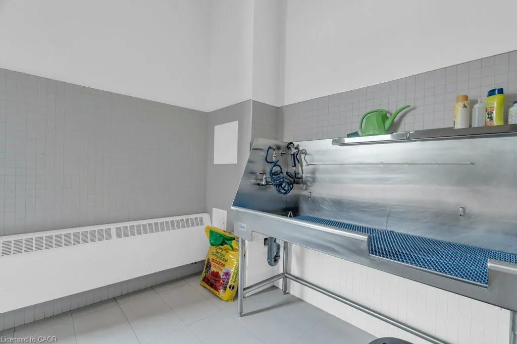 1050 Main Street E, #1004