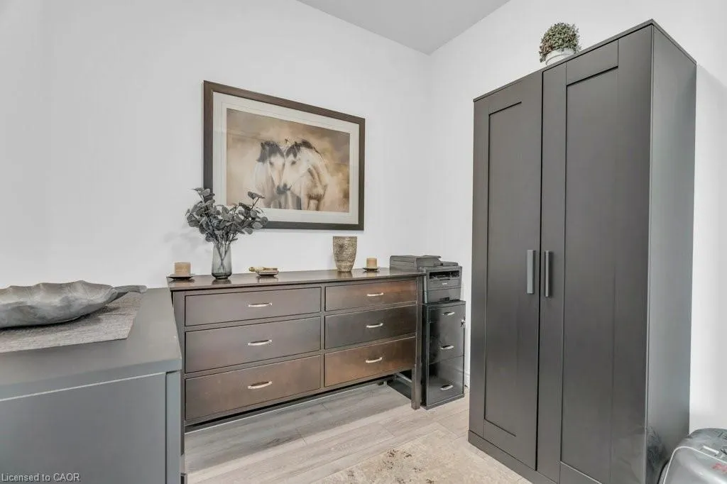 1050 Main Street E, #1004