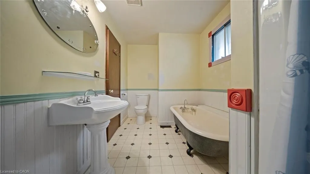 873 South Pelham Road