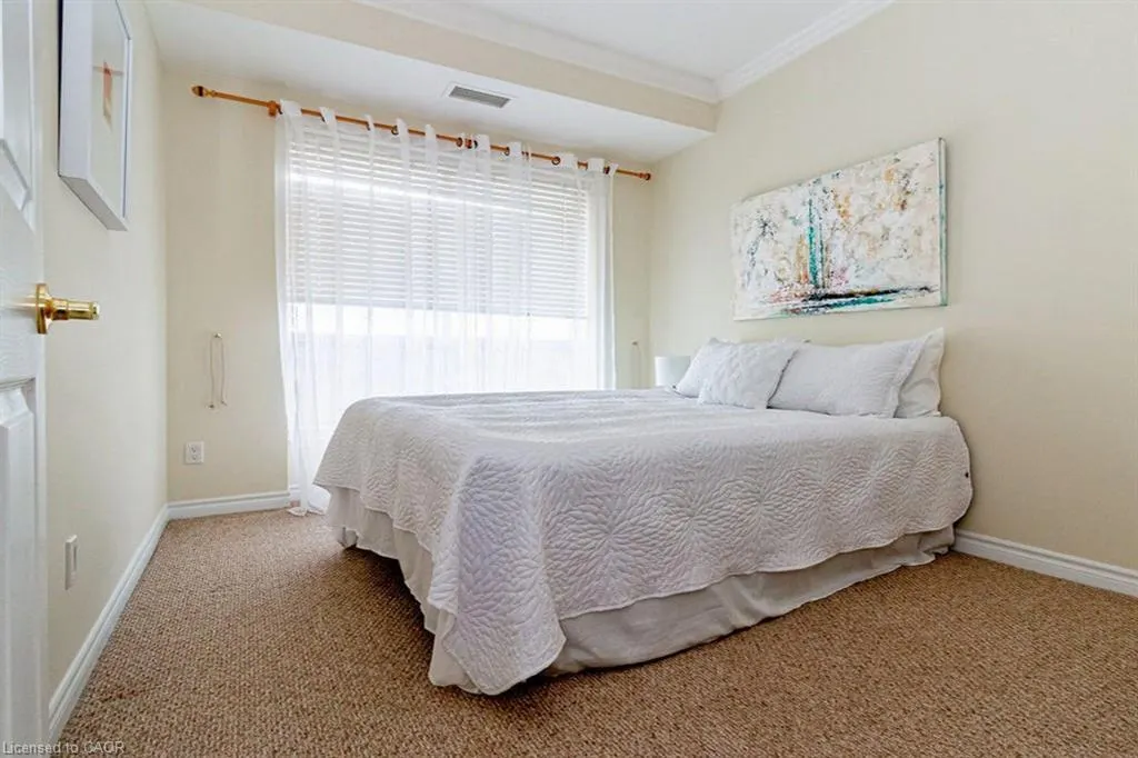 2000 Creekside Drive, #805