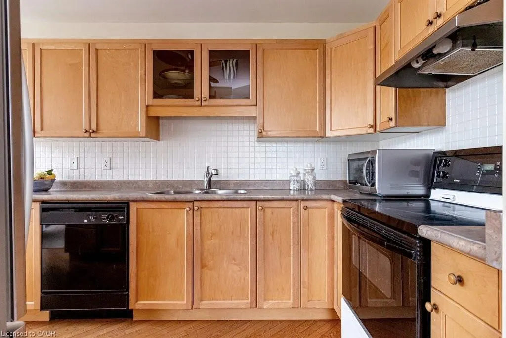 2000 Creekside Drive, #805